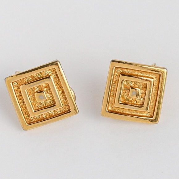 Vintage Monet Earrings - Picture 1 of 2